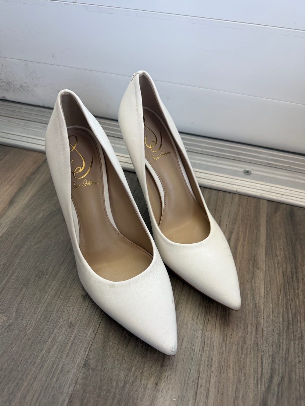 Sam Edelman White Pointed-Toe Leather Pumps